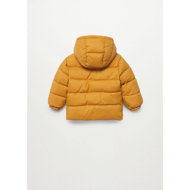 Стьобане пальто з капюшоном для хлопчиків жовтого кольору MANGO