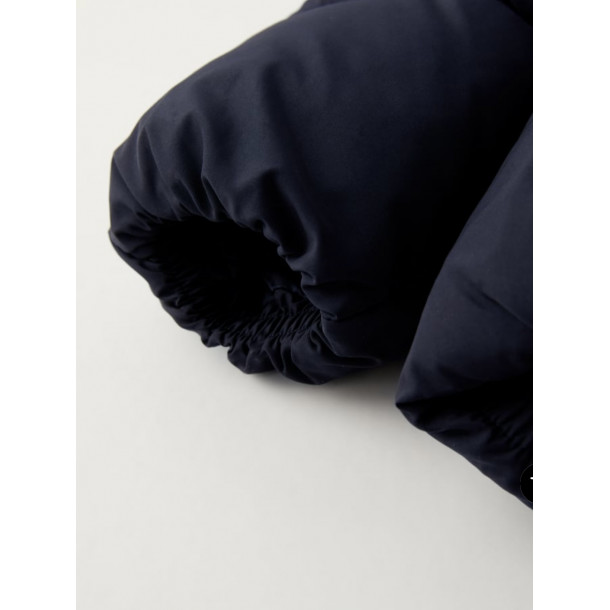 Пуховик з капюшоном синього кольору zara